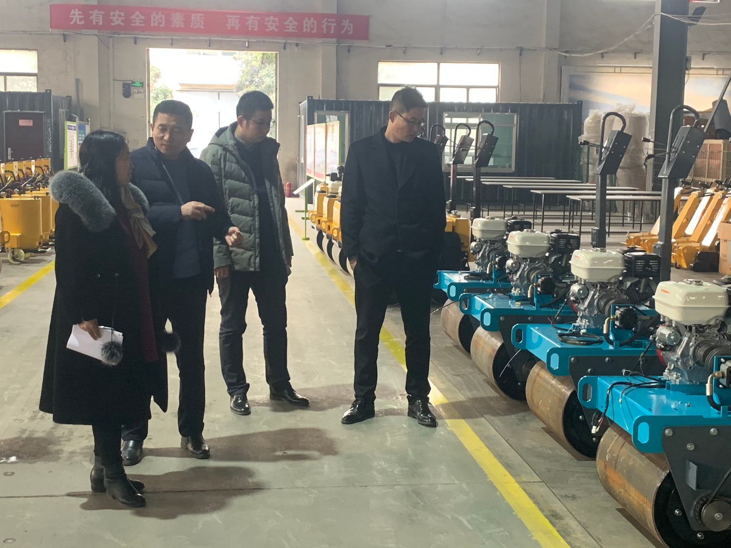 今日下午濟(jì)寧市應(yīng)急管理局來我司(山東思拓瑞克工程機(jī)械)參觀指導(dǎo)