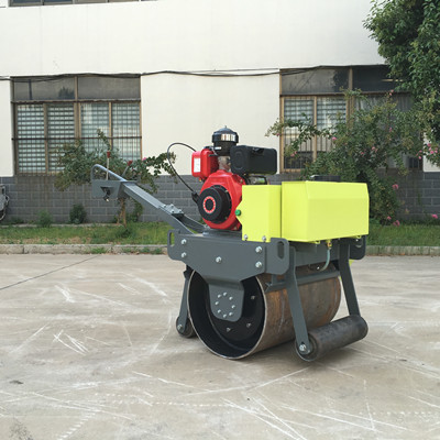 小型壓路機如何預(yù)防打滑？