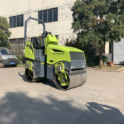 小型壓路機(jī)施工后怎樣清洗？