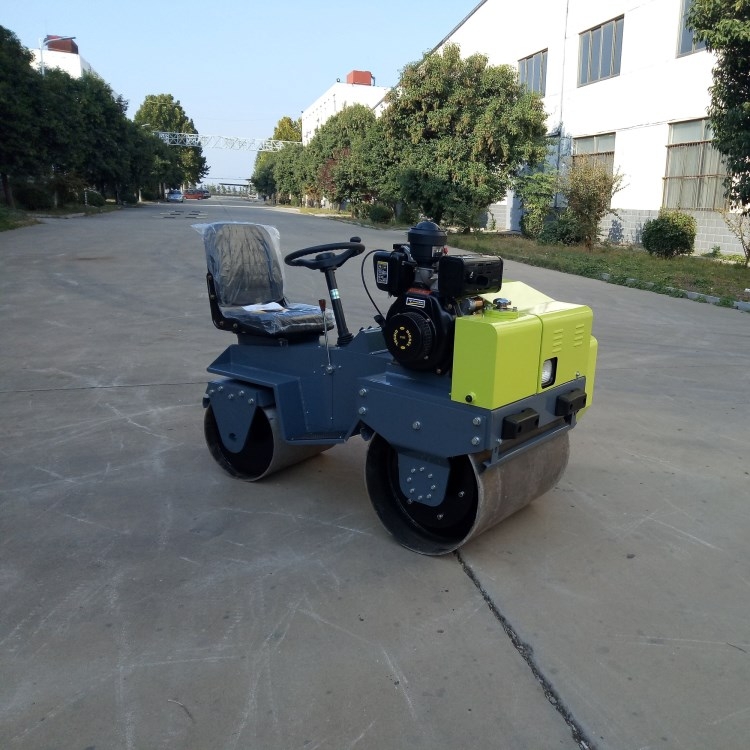 壓路機(jī)廠家教給您如何進(jìn)行壓路機(jī)散熱？
